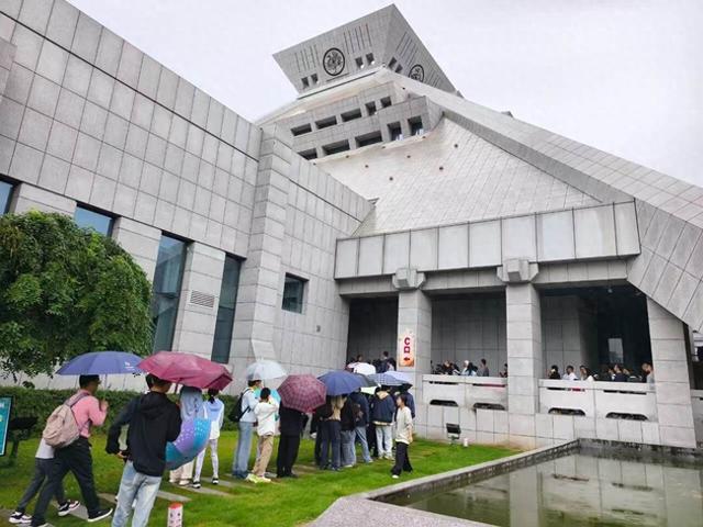 国庆假期文博场馆成热门出游地，多家博物馆门票已约满，部分博物馆延时开放