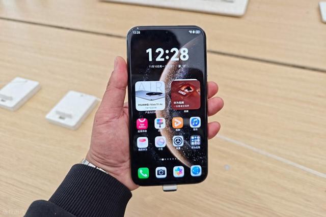 华为mate80入门肯定不让70pro配置好，mate40系列用户可换机了？