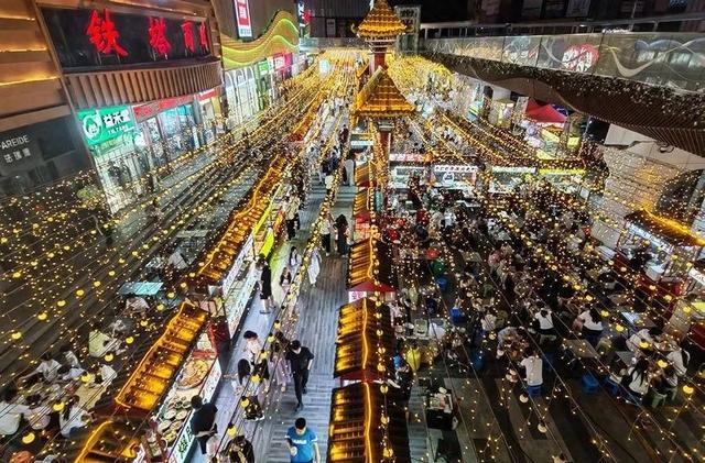 醉美夜聊城①丨来夜市，逛吃逛吃~