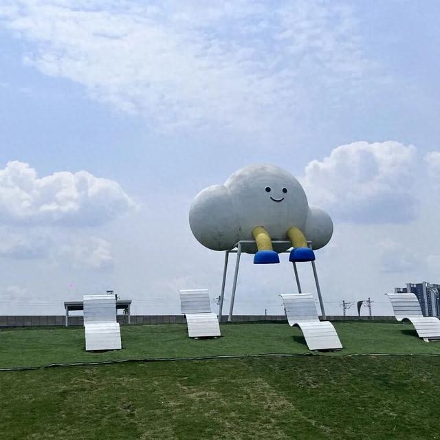 @所有老师 岳阳江豚湾景区以美景致师恩，邀您共庆佳节！