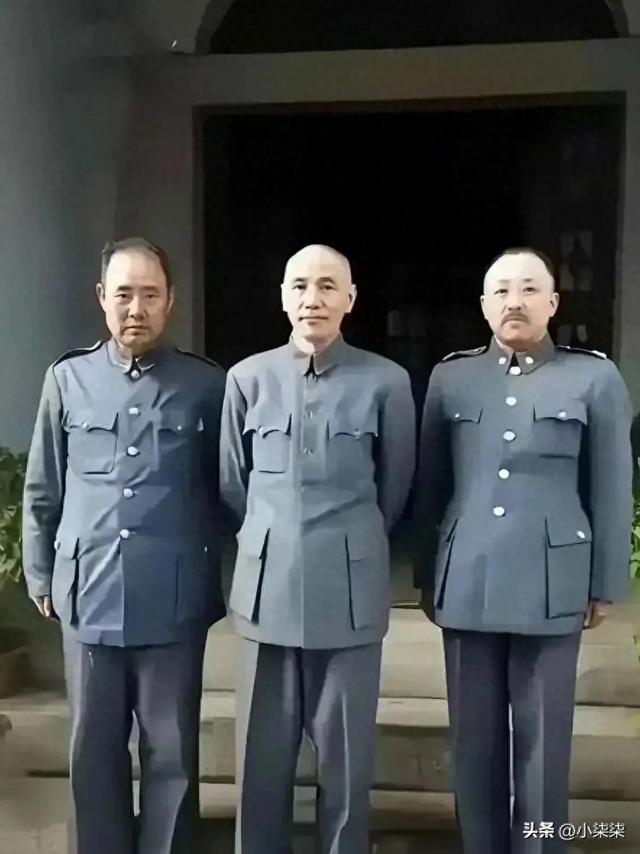 我敢打赌,认得出这三人的历史绝对不会差,一般只认识中间的那人