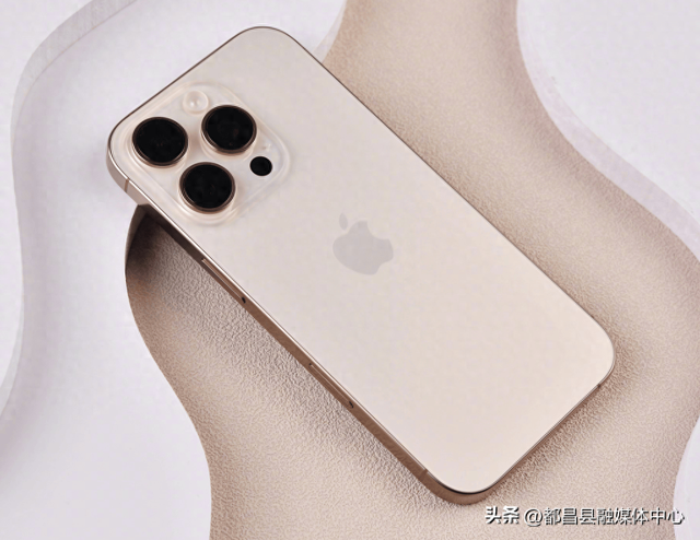 iPhone 16 Pro暴跌2000元，A18 Pro+4800万三摄，不用等17了