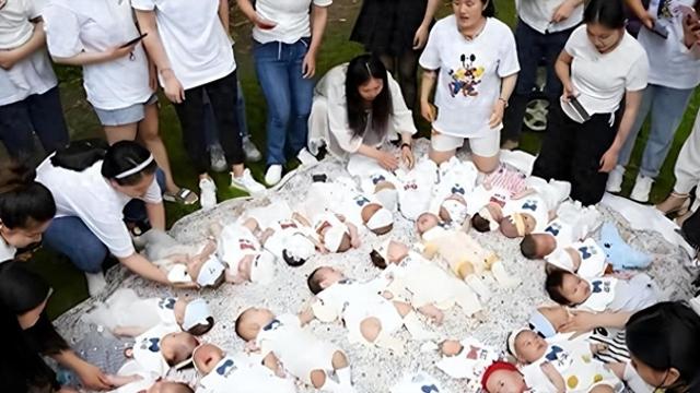 “人口警报”再次拉响，这次是没人愿意再生了，专家奇葩建议频出