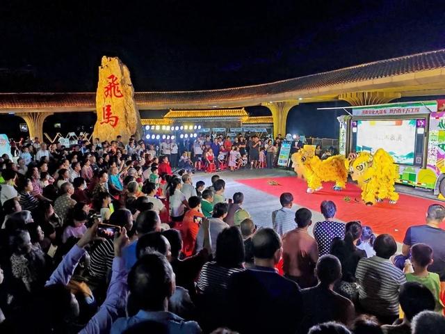茂南文化大篷车飞马启航，流动的文化盛宴送到群众家门口