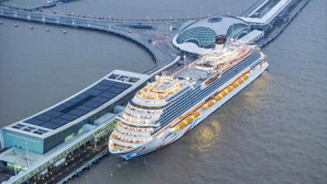 上海解锁 “邮轮 +” 新玩法