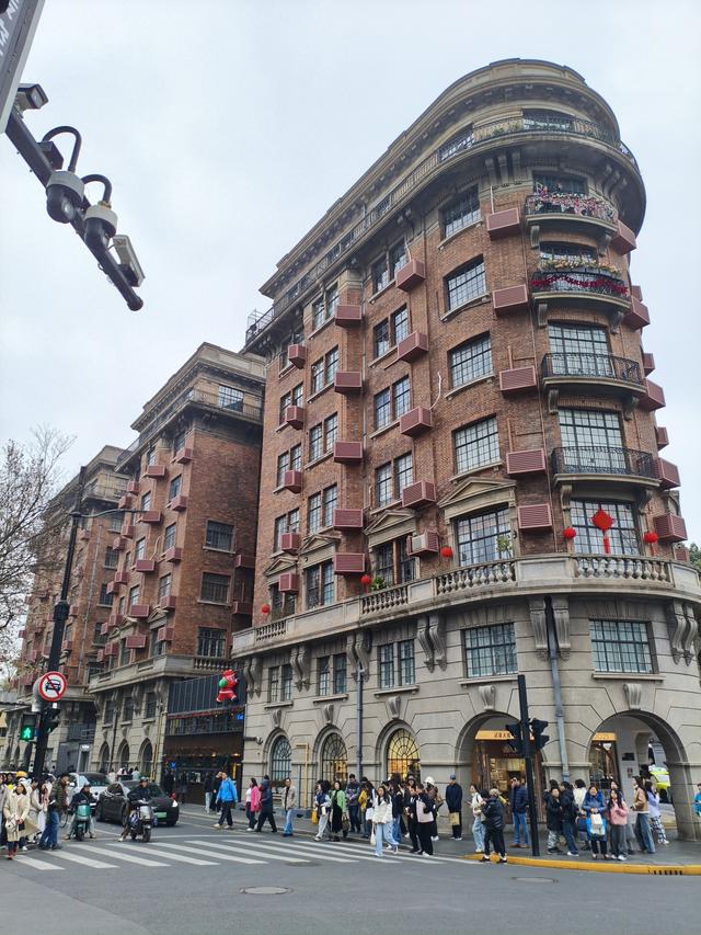 我去武康大楼，想看的是另外一种风景！