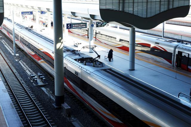 发现最美铁路·穿越林海雪原 | 开通两月运送超110万旅客，沈白高铁织就冰雪旅游“快车道”