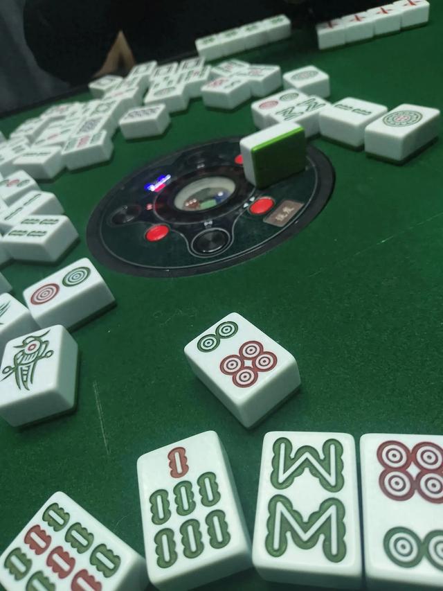 富豪闯三国游戏评论（适合中年人的游戏推荐）