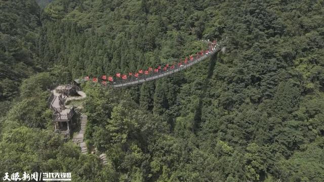 娄山关：“日+夜”“动+静”带来避暑新体验