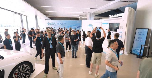 美的空调2026年新品与新型零售模式在上海隆重发布