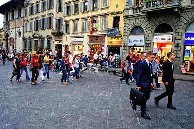 为什么现在大部分中国人出国旅游之后，都还是觉得中国最好？