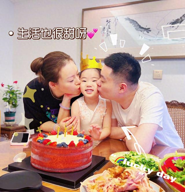 丁俊晖的妻子张元元：她不是富二代，见证了丈夫辉煌背后的眼泪