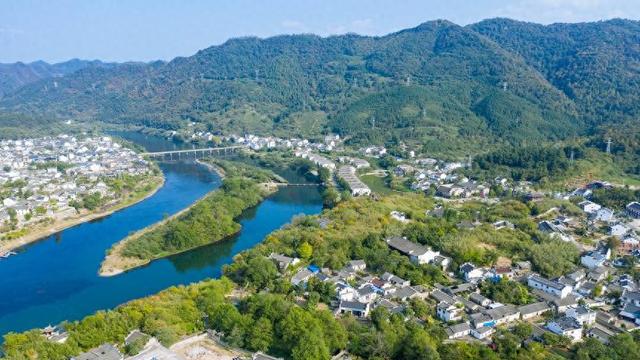 退休旅居三年，这 5 个冷门小城藏着治愈焦虑的密码！去过都不想走
