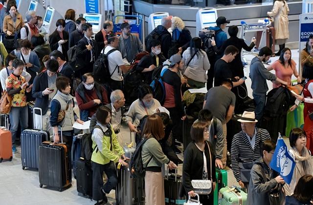 大量日本游客涌入北京，打着旅游幌子不去旅游不吃美食，为啥来？