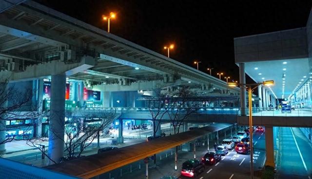 关西机场过夜攻略：高CP值机场休息室、24小时餐厅