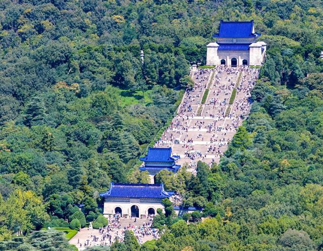 2025年8月24日每日生肖：生肖龙、生肖狗