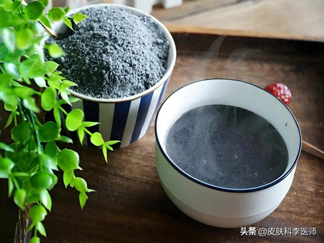 吃芝麻3个月白斑消失是真的吗?（坚持吃黑芝麻3个月）