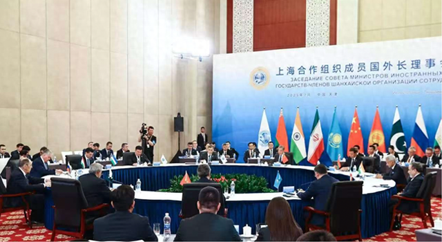 中方刚公布名单，20多国领导人将齐聚中国，特朗普就对华有了动作