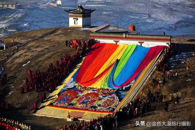 正月甘南,才是真正的信仰天堂,带你走进藏区的盛大节日--晒大佛