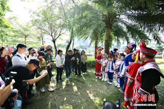 海外媒体“探秘”广西山区变迁：在文化共鸣中汲取发展智慧