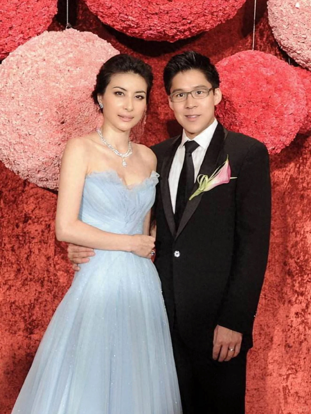 霍震霆没想到，44岁儿媳郭晶晶再次官宣喜讯，让整个阔太圈沉默了