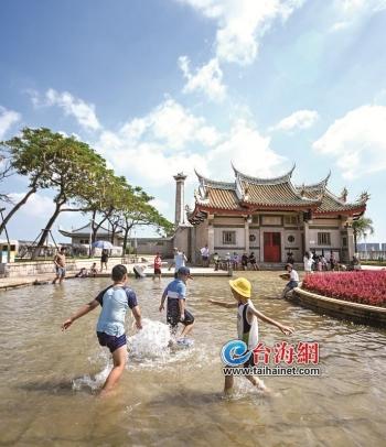 厦门迎来天文大潮 多地成“水上乐园”