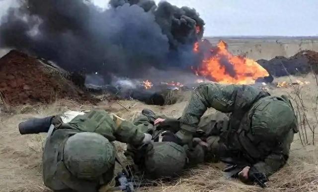 俄军战场大杀器！乌军精锐损失惨重	，前线士兵仅能存活4个小时！