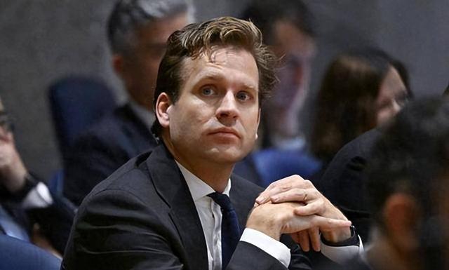 荷兰光刻机新规，震动全球芯片业，中国供应链自给已经按下加速键