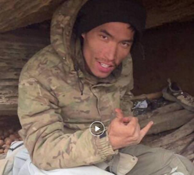 荒野求生第30天，“夺冠热门”河南退伍特种兵退赛！此前已瘦25斤，身体达缺盐极限，将出去找工作