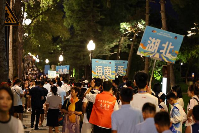 百年长街跃音符，唱响长春夜旋律，2025长春文旅街头音乐会启幕
