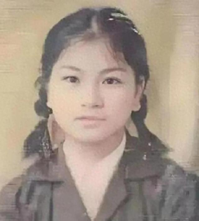 福建龙岩县杨月花是贺子珍长女：开国上将萧克曾劝她改回原来姓氏