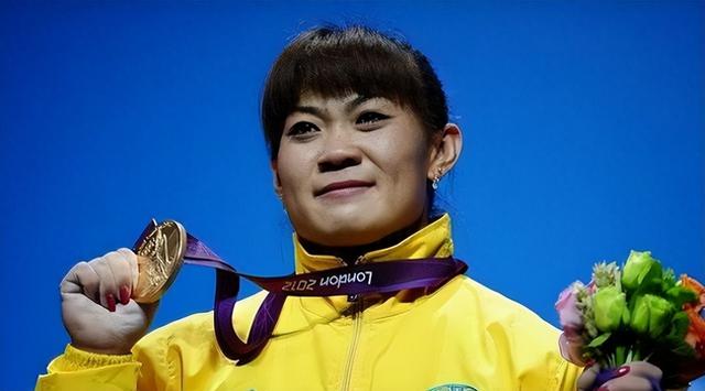 休想再回国！中国体坛三大叛徒，夺冠后不承认是国人，现世报来了