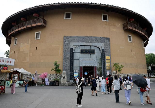 世运会嘉宾探访洛带古镇 共赴客家文化之约
