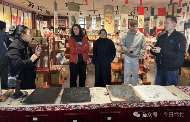 跟着国际主播网红游绵竹，绵竹这次火到全世界了！