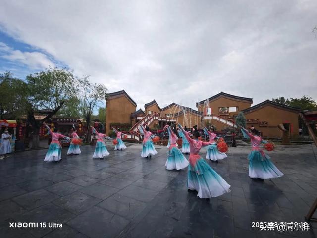 南宋非遗现身北宋清明上河园,千年滚灯绝技“永不熄灭”