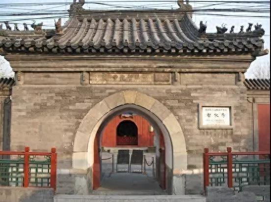 两小时向北漫游｜北京站北边藏着一座活的“胡同博物馆”