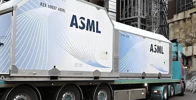 荷兰着急出口！问中国买不买光刻机，突然开窍的背后有没有内幕？