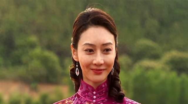 《生万物》宁家大院腌臜事：父子共享风尘女，大嫂莲叶算计终成空