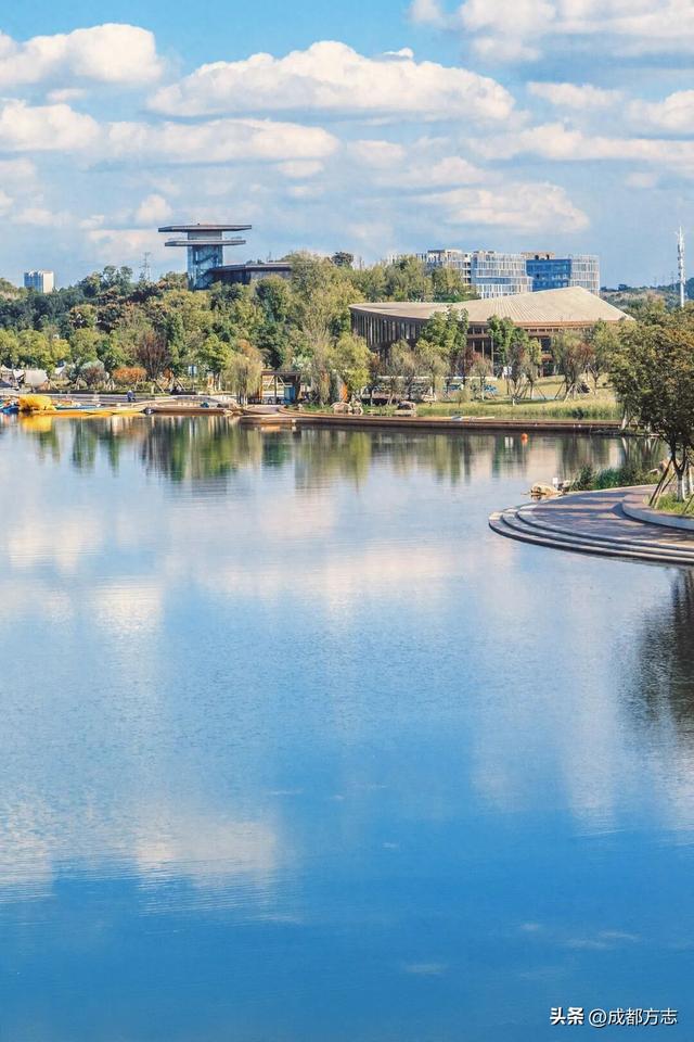 成都版“天空之境”上线！遛娃打卡两不误→