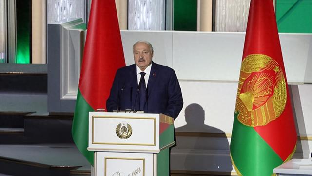 卢卡申科官宣“榛树”战备值班，给欧洲划一道“红线”