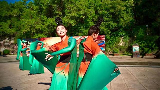 汉风微演艺+唐宋茶会+暖秋市集，国庆中秋灵岩寺景区等你来