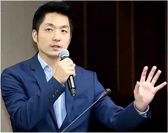 蒋万安再次亮明立场，坚持反对两岸统一，郑丽文也让中国人寒心了