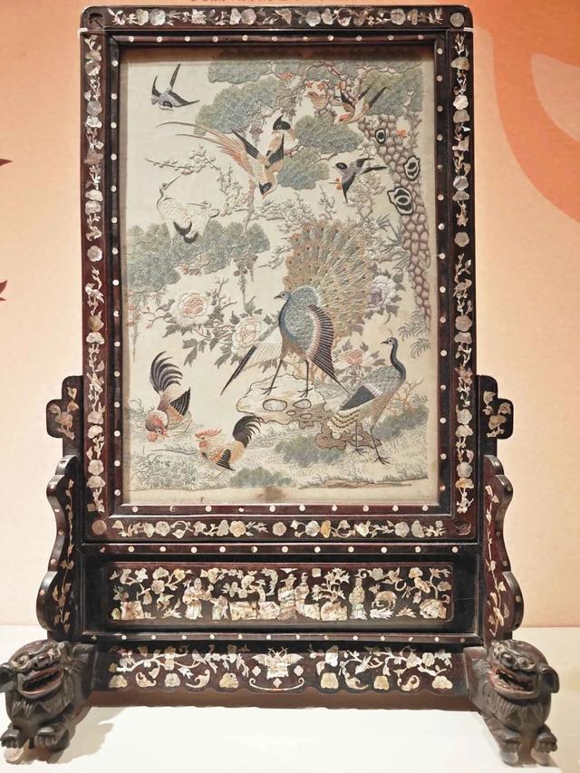 b上面纹什么图案好一点（坐地铁打卡千年吉祥纹样速来）