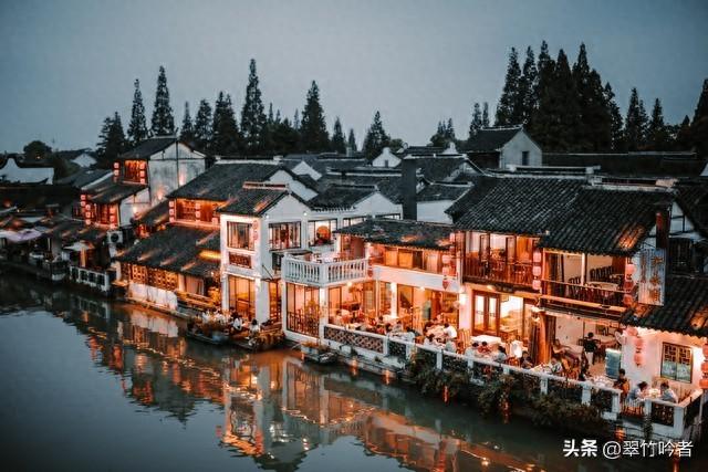 免费游！上海这6大古镇地铁直达，江南风韵不输苏杭。
