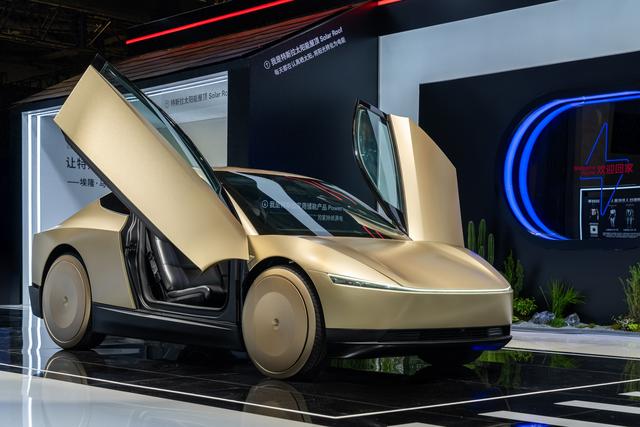 亚洲首秀！特斯拉赛博无人驾驶电动车明年量产｜聚焦进博会