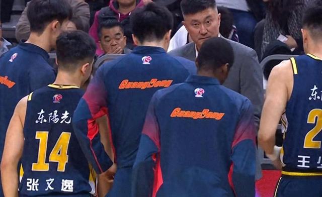 随着广东+北京均险胜，天津拿首胜，CBA最新积分榜：全败只余1队