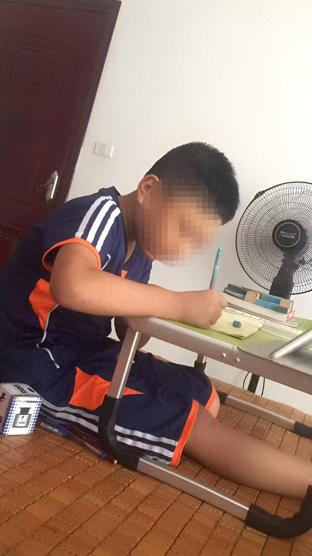 与同学起冲突后被建议休学，14岁男生跳楼身亡 法院判学校担责15%	，家属上诉