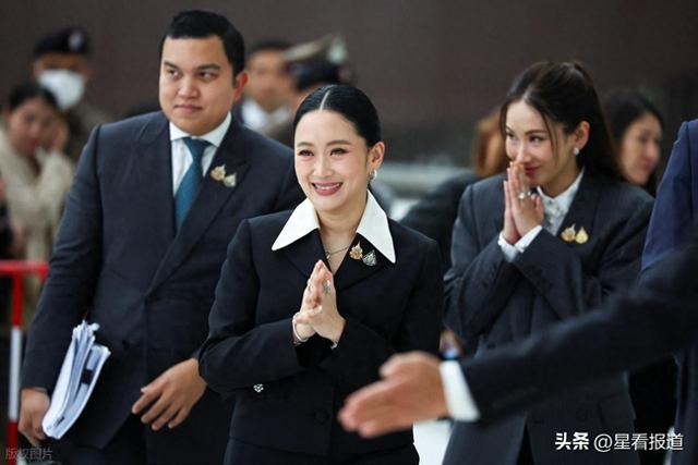 佩通坦上演“绝地闯关”，法庭微笑背后，7名军法官手握政治“生死符”！