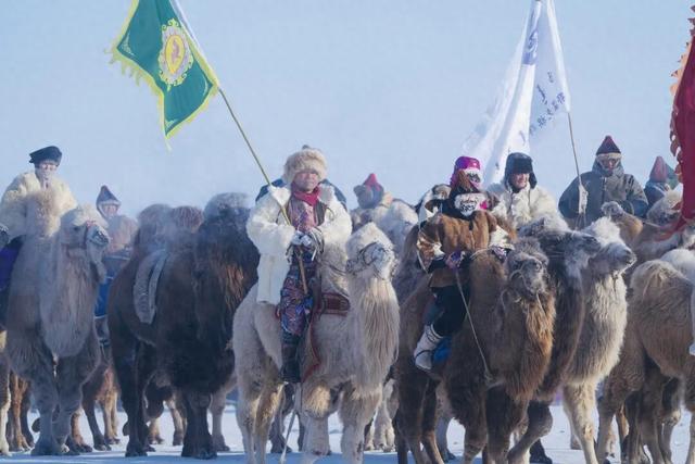 选对一件蒙古袍，做朋友圈最靓的“风雪之子”