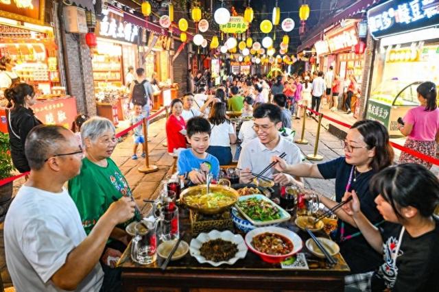 为美食赴一座城 你加入“舌尖上的旅行”了吗